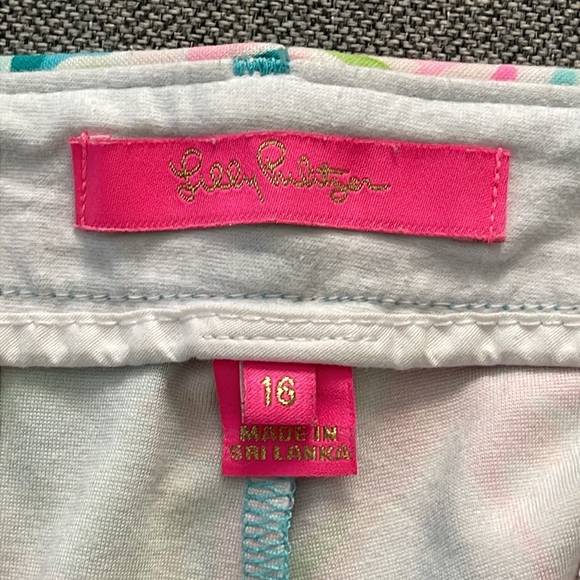 Lilly Pulitzer Shorts - Picture 3 of 7